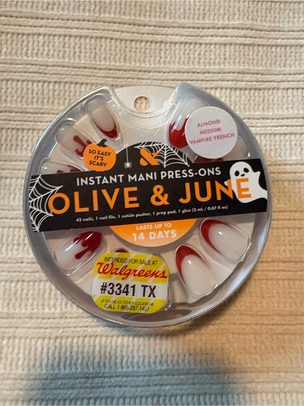 Olive & June Almond Red Vampire French Instant Mani Press-On Nails Halloween